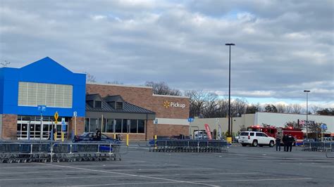 Walmart bedford va - The Bedford Fire Department said they were dispatched for a possible outside fire/smoke investigation. Mon, 18 Mar 2024 03:51:52 GMT (1710733912851) ... BEDFORD, Va. (WSET) — The ...